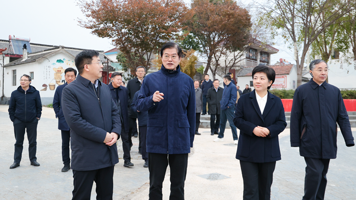 省直苏州组泰州组省人大代表来泰开展会前集中视察